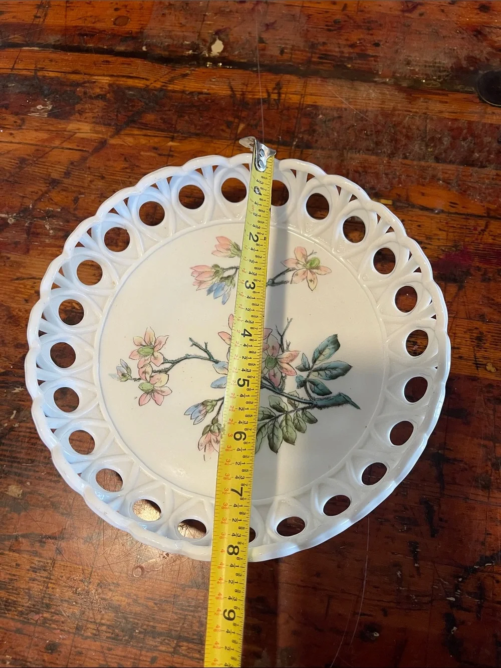 Vintage White Open lattice Floral Plate